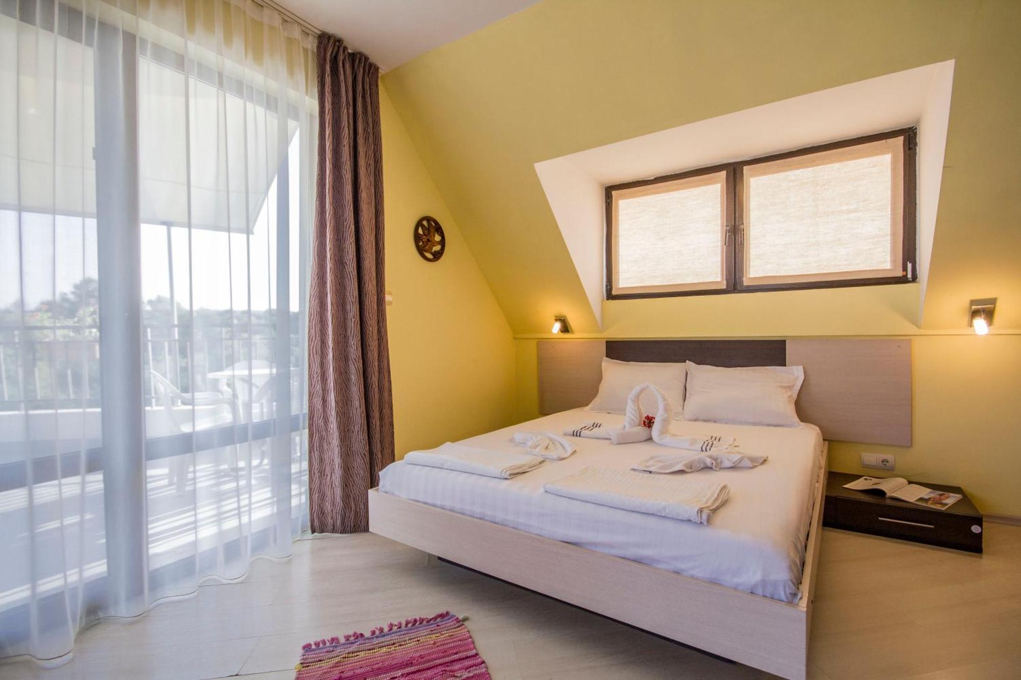 Coral Pensiune 3*
